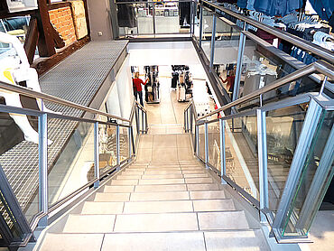 Foto 2 von 4 — Denkmalgeschütztes Gewerbeobjekt in der Altstadt gelegen