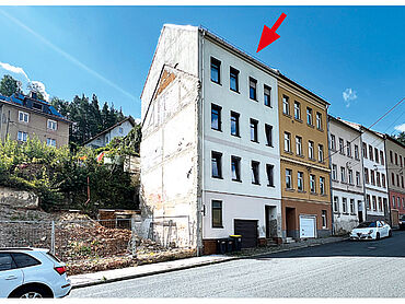 Foto 2 von 3 — Teilw. vermietetes Mehrfamilienhaus in Greiz