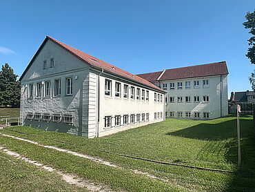 Foto 2 von 3 — vermietetes Ärztehaus in exponierter Lage an der Barbyer Straße