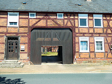 Foto 2 von 4 — Zweifamilienhaus (ehem. Bauernhaus) in Fachwerkbauweise