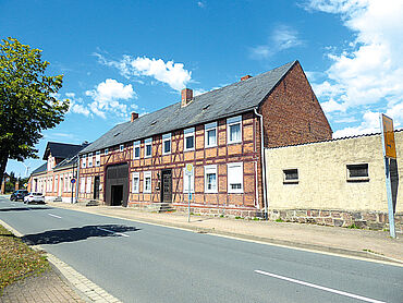 Foto 1 von 4 — Zweifamilienhaus (ehem. Bauernhaus) in Fachwerkbauweise