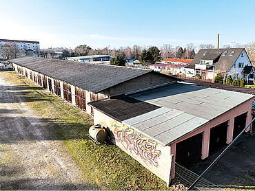 Foto 1 von 3 — Garagenkomplex