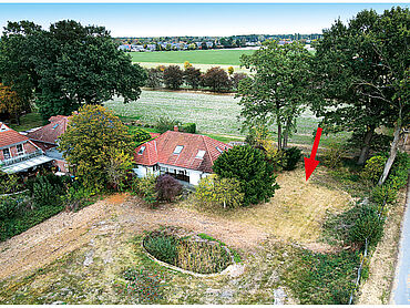 Foto 1 von 8 — Einfamilienhaus mit Baugrundstück