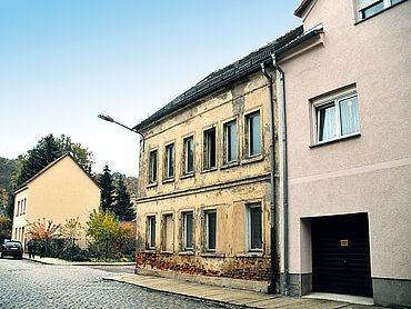 Foto 2 von 4 — Mehrfamilienhaus
