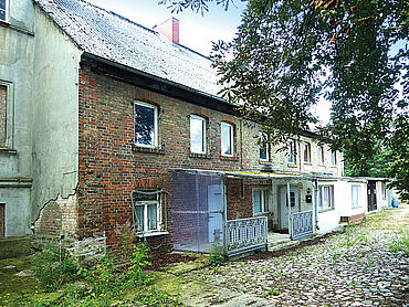 Foto 4 von 5 — Ehem. Gutshausanlage mit mehreren Gebäuden