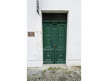 Foto 6 von 6 — Denkmalgeschütztes leerstehendes Mehrfamilienhaus
