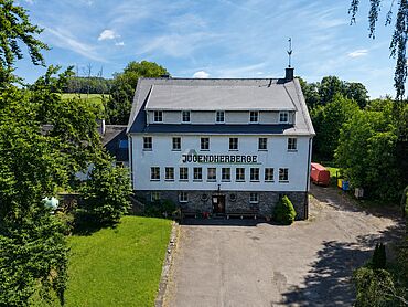 Foto 1 von 7 — Jugendherberge mit Entwicklungsperspektive in Kurort Warmbad
