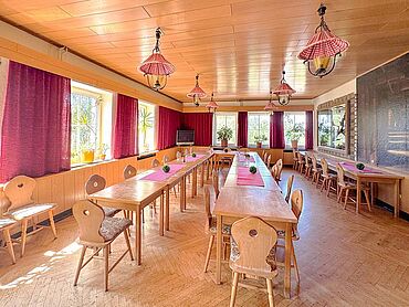 Foto 5 von 7 — Jugendherberge mit Entwicklungsperspektive in Kurort Warmbad