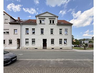 Foto 1 von 9 — Solide Kapitalanlage – vollvermietetes Mehrfamilienhaus
