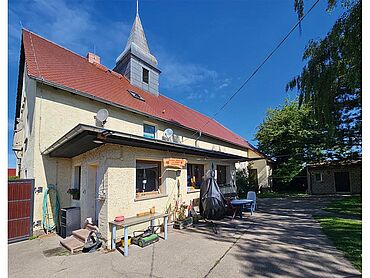 Foto 3 von 7 — ehem. Kirche mit Einliegerwohnung und Gemeinderaum