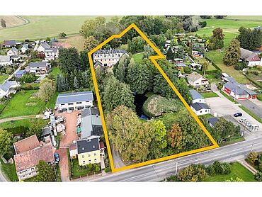 Foto 2 von 4 — Wohn- und Geschäftshaus