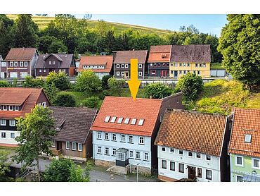 Foto 1 von 7 — Mehrfamilienhaus mit großen Grundstück