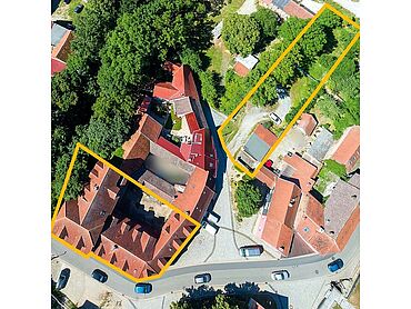 Foto 1 von 10 — Ehemaliges "Hotel 68" mit Wohnung und separatem Grundstück