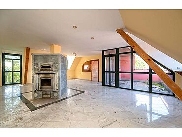 Foto 10 von 10 — Ehemaliges "Hotel 68" mit Wohnung und separatem Grundstück