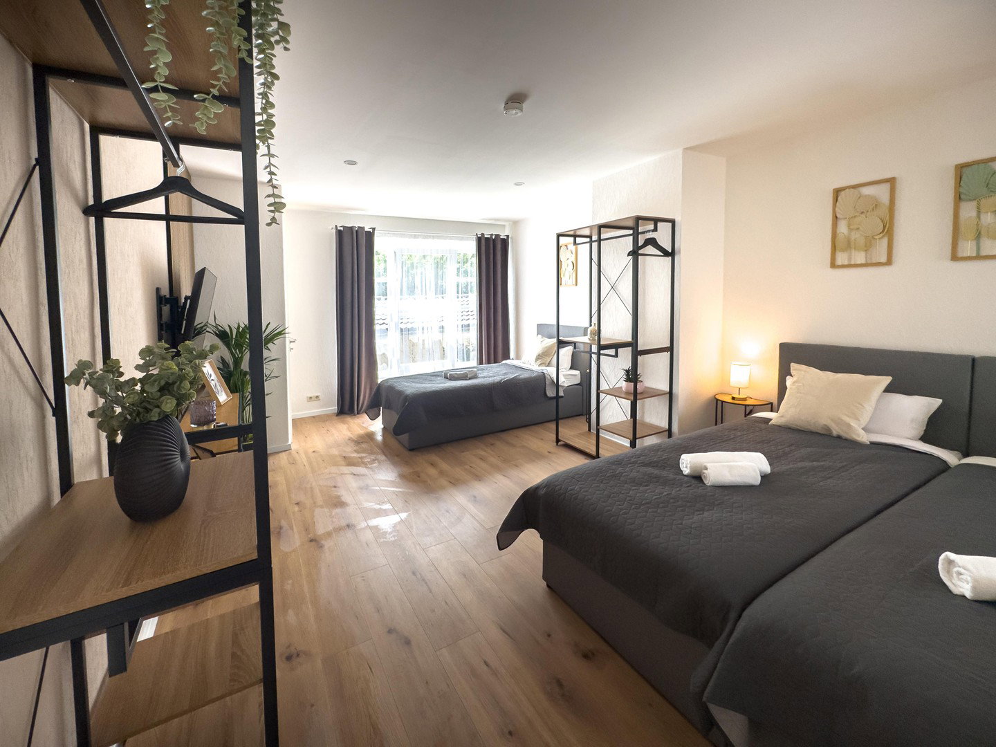 Foto 5 von 12 — Modernisiertes Endreihenhaus mit 2 Bädern und 2 Loggien – ideal für Eigennutzer oder Kapitalanleger