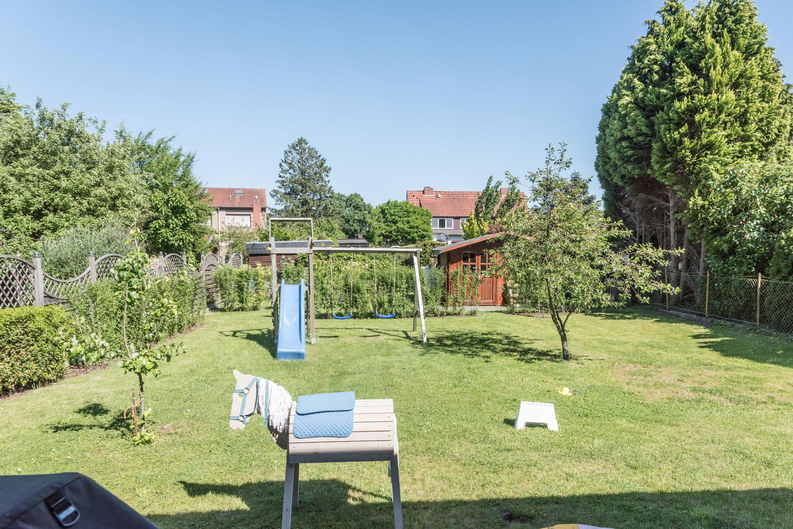 Foto 4 von 12 — Schönes freistehendes Einfamilienhaus in idyllischer Lage in Bremen Alt-Osterholz