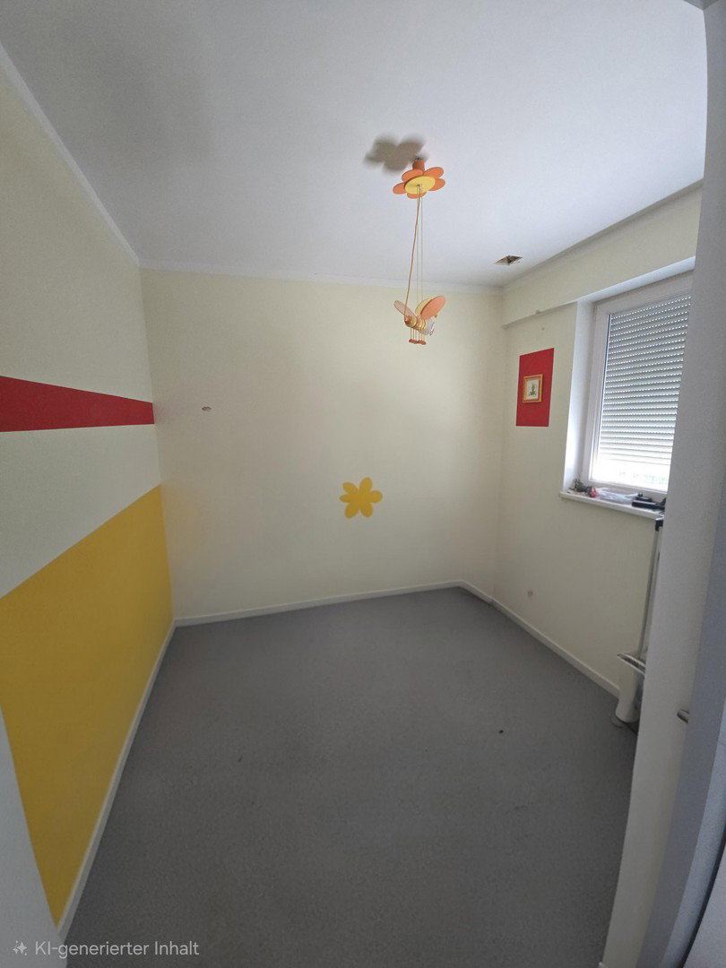 Foto 5 von 12 — Preisreduzierung!! Großzügiges Einfamilienhaus mit Pool