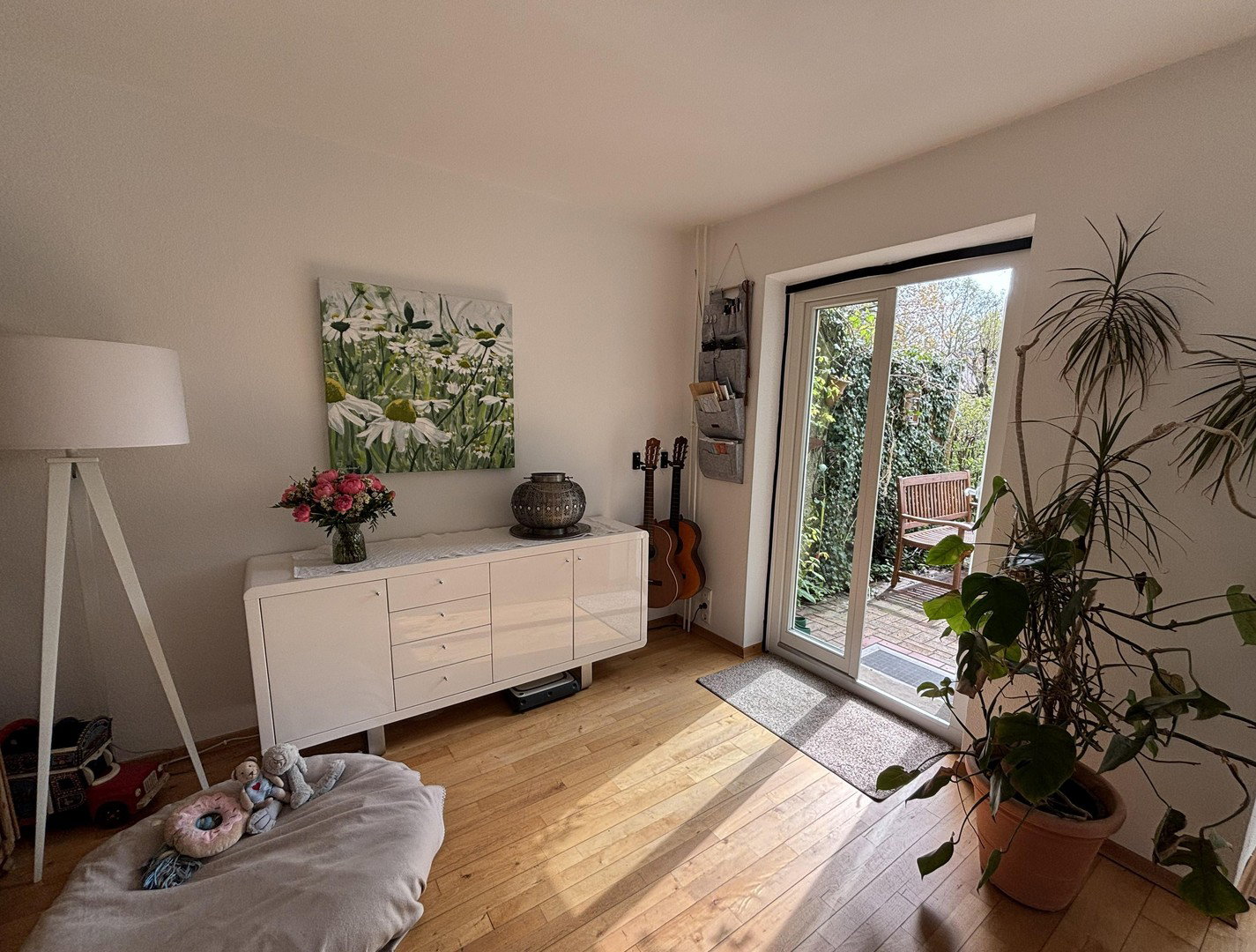 Foto 1 von 12 — *** R E S E R V I E R T *** Attraktives Reihenmittelhaus in Hamburg-Volksdorf - ohne Makler -