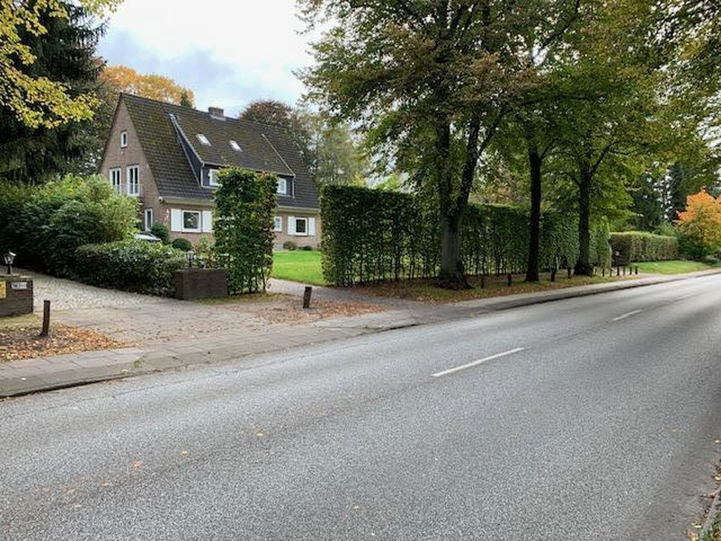 Foto 3 von 3 — Parkähnliches Grundstück in bester Lage Wellingsbüttels