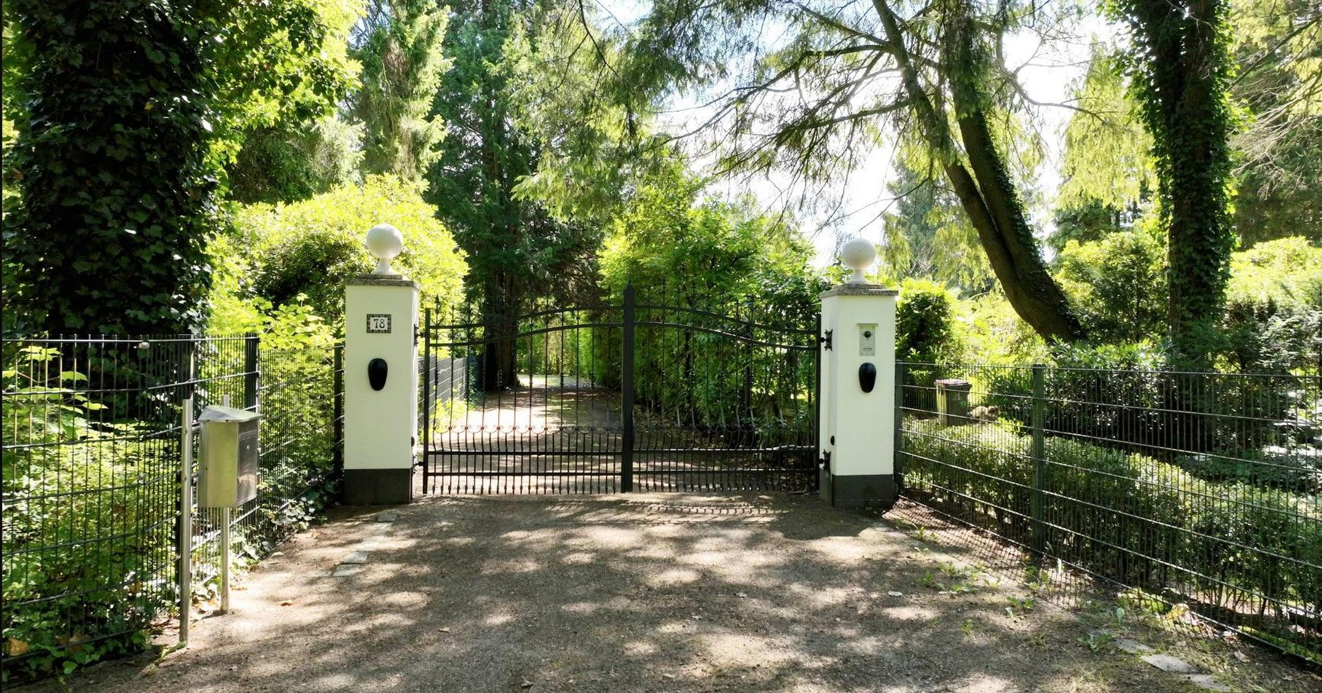 Foto 9 von 12 — Exklusive Villa in Hamburg-Hohensasel – Eleganz, Privatsphäre & Lebensqualität