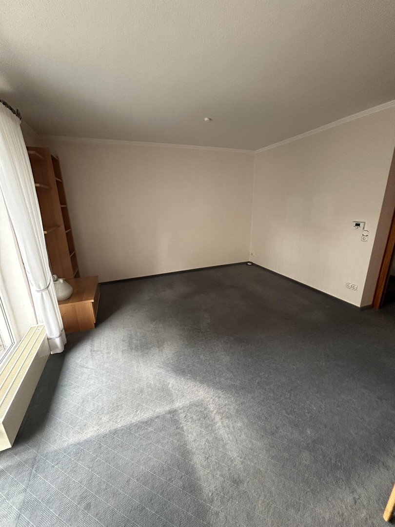 Foto 10 von 12 — Provisionsfrei RMH Wohnfläche 150qm Grundstück 230qm Kattenesch