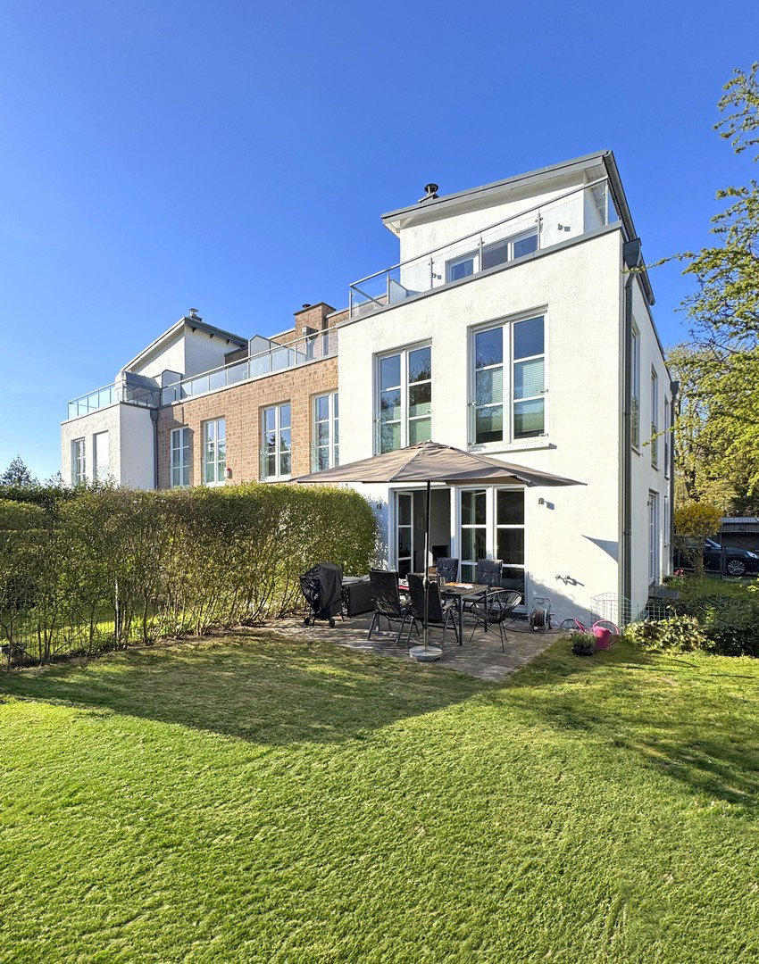 Foto 1 von 12 — Stadthaus Blankenese