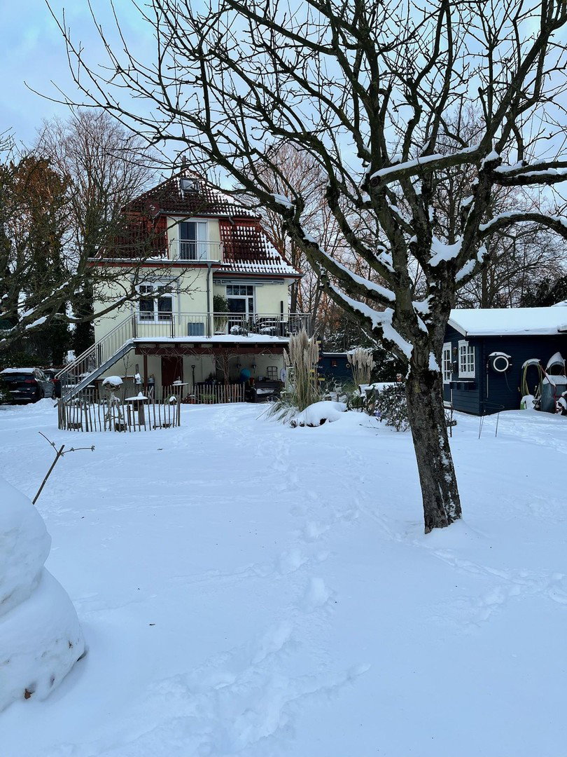 Foto 6 von 12 — Stilvolles Einfamilienhaus mit 1.800 m2 Südgrundstück und hochwertiger Ausstattung