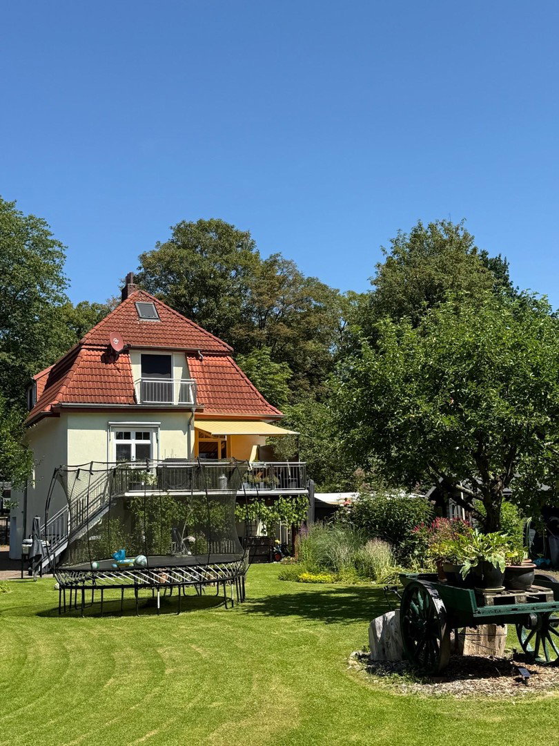Foto 5 von 12 — Stilvolles Einfamilienhaus mit 1.800 m2 Südgrundstück und hochwertiger Ausstattung