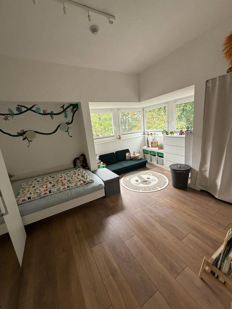 Foto 12 von 12 — Stilvolles Einfamilienhaus mit 1.800 m2 Südgrundstück und hochwertiger Ausstattung