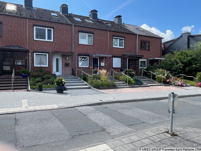 Foto 7 von 8 — Zwangsversteigerung von Reihenhaus in Hamburg