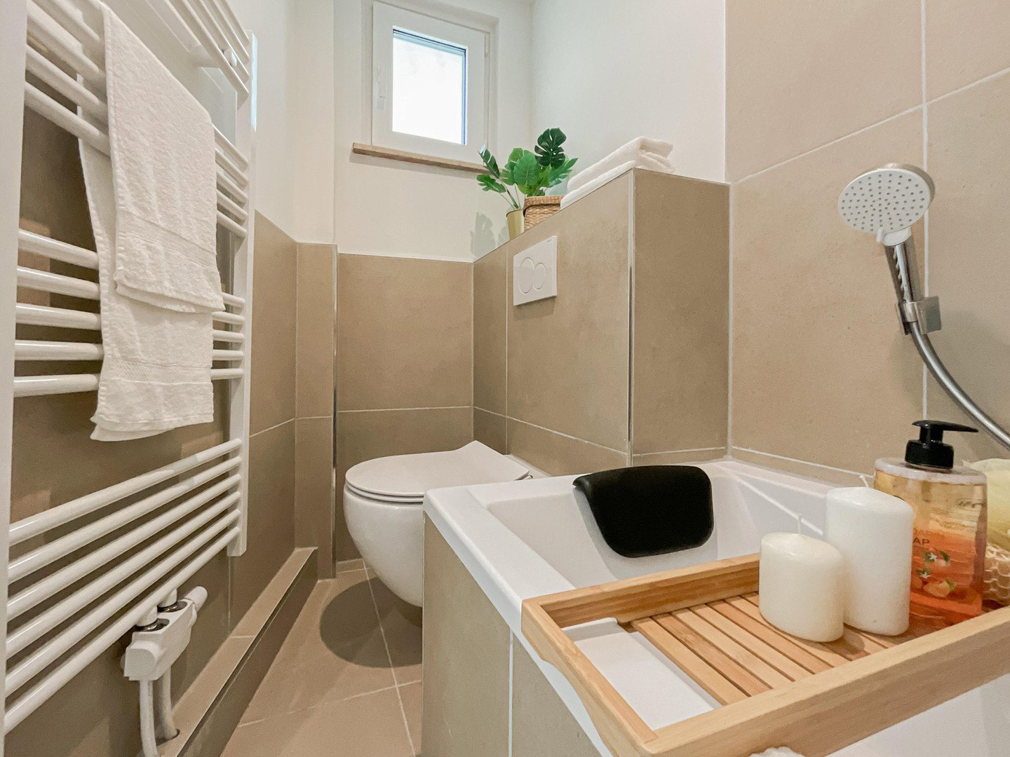 Foto 4 von 9 — Familienfreundliches Reihenmittelhaus mit Garten, Vollkeller und ausgebautem Dachgeschoss
