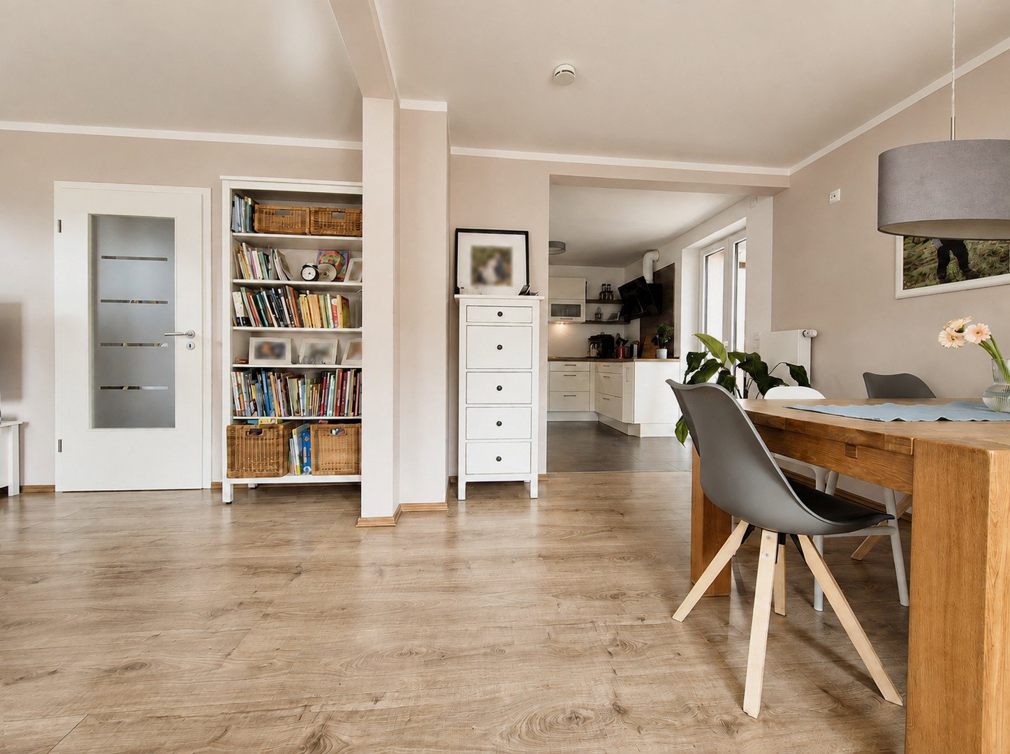 Foto 6 von 12 — Modernisierte Doppelhaushälfte mit Sonnenterrasse – provisionsfrei