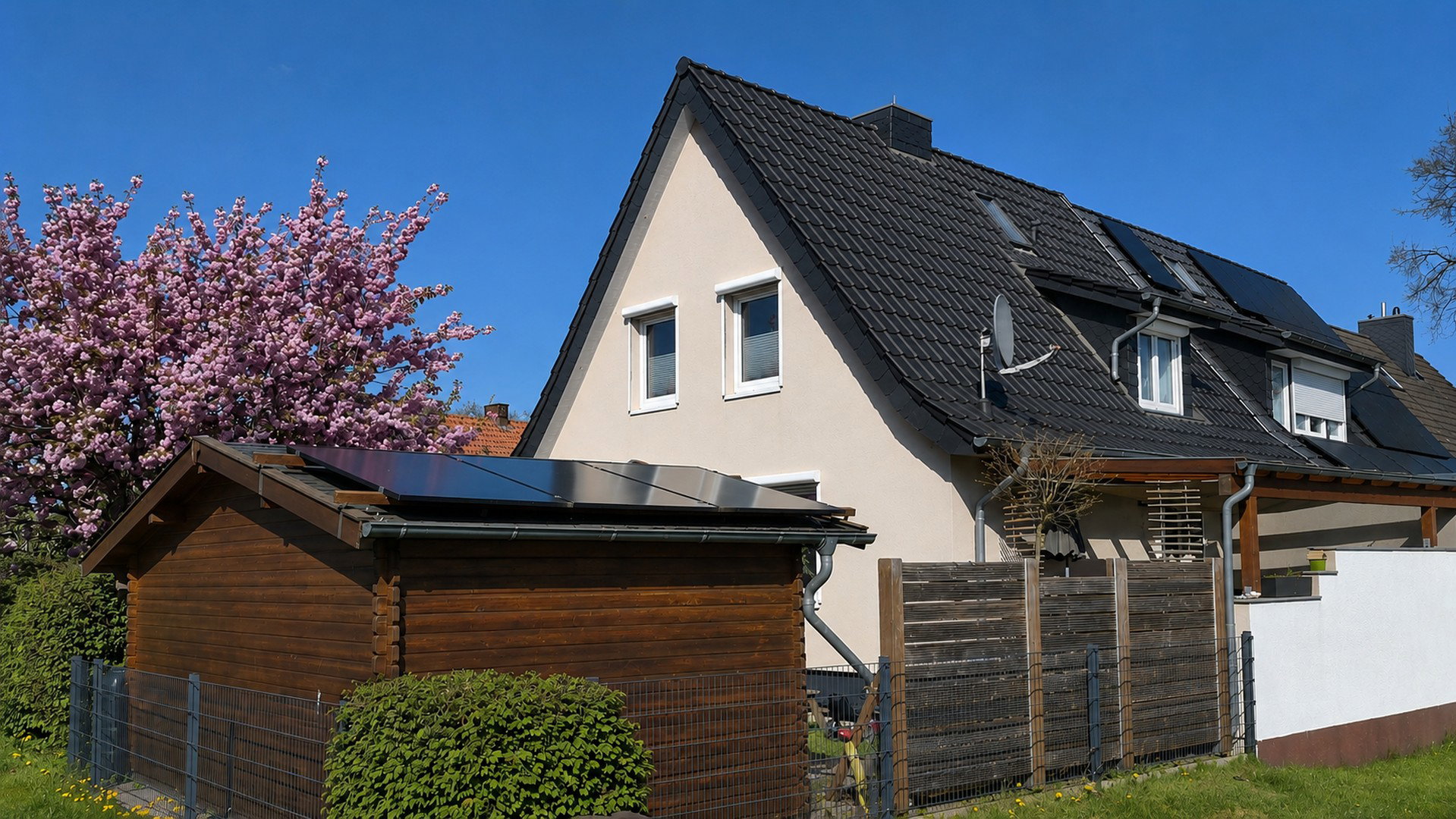 Foto 2 von 12 — Modernisierte Doppelhaushälfte mit Sonnenterrasse – provisionsfrei