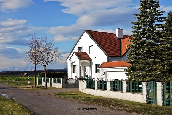 Foto 1 von 1 — Freistehendes 1- bis 2-Familienhaus sucht Heimwerker