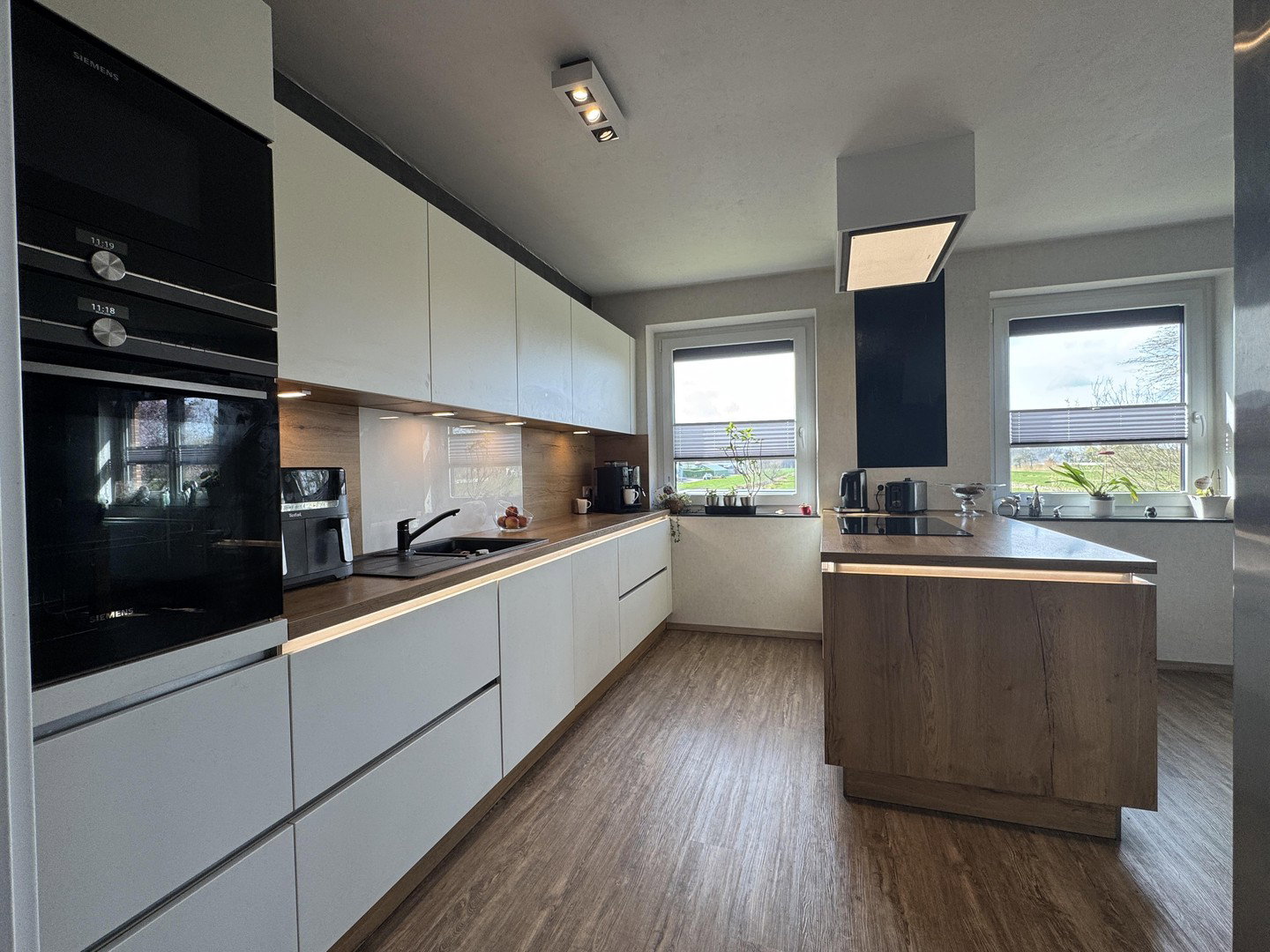 Foto 3 von 12 — modernisiertes Ein-/Zweifamilienhaus mit Feldblick - PROVISIONSFREI
