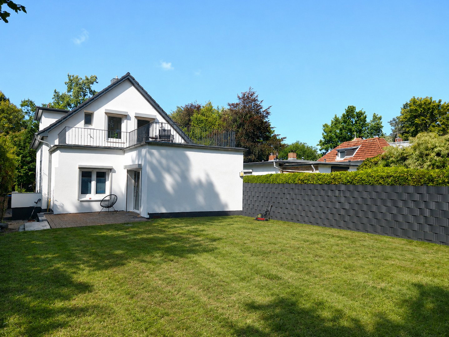 Foto 10 von 11 — Bezugfertig renoviertes EFH am Niendorfer Marktplatz