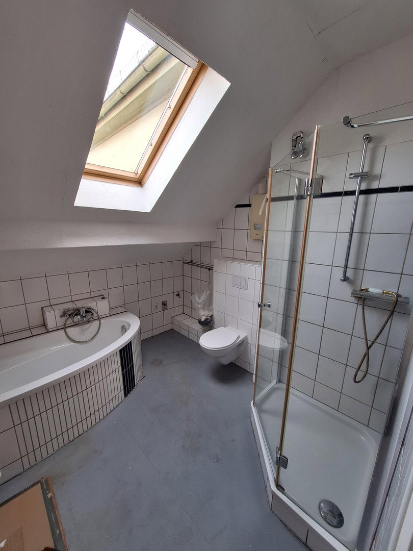 Foto 11 von 12 — Privatverkauf: 1-2 FH direkt am Klinikum Mitte