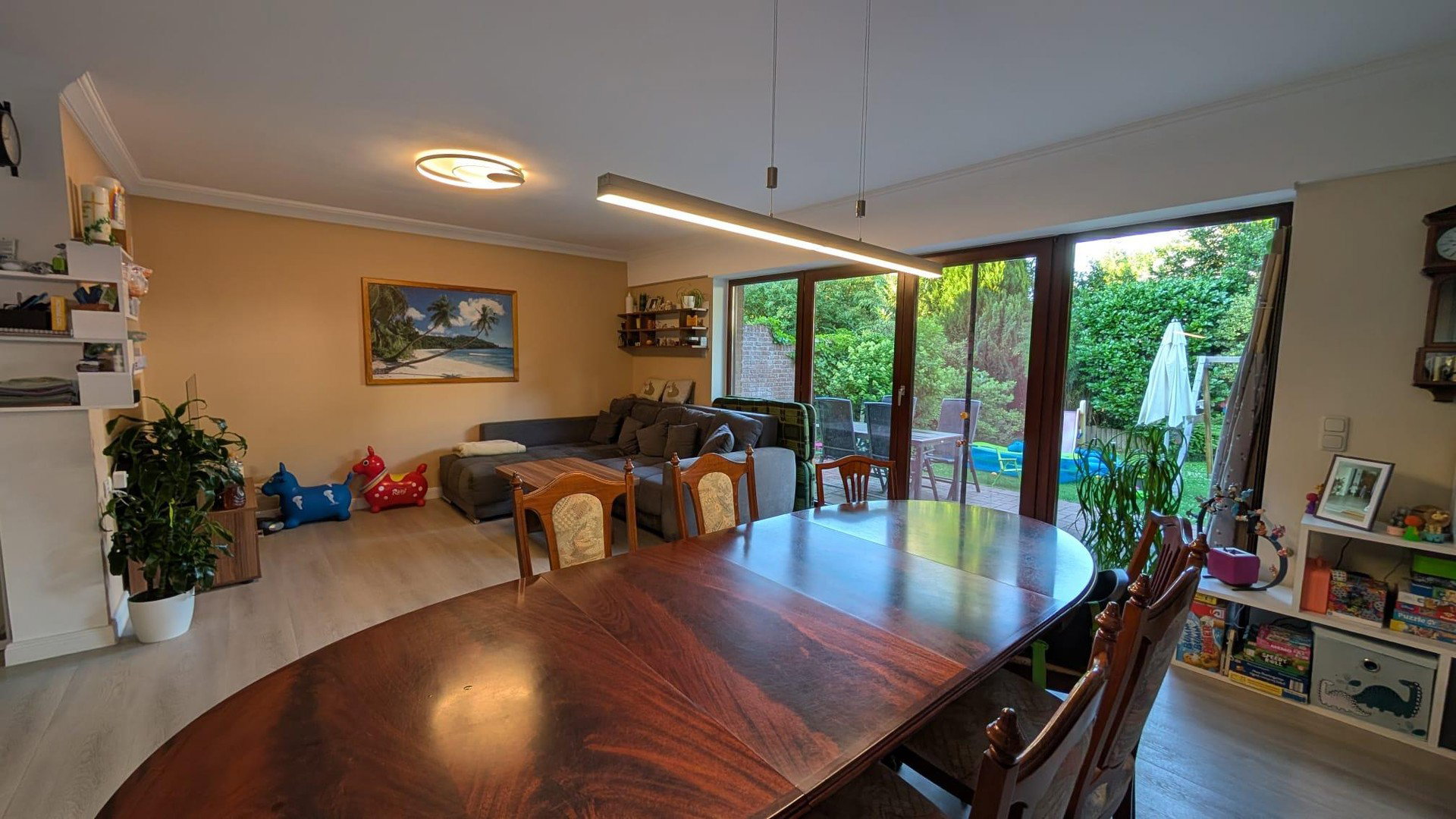 Foto 5 von 12 — Familienidyll in ruhiger Lage (Haus courtagefrei, Energieklasse A)