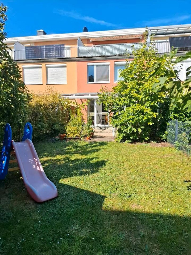 Foto 10 von 12 — Von Privat: energiesparsames Reihenhaus mit Blick ins Grüne