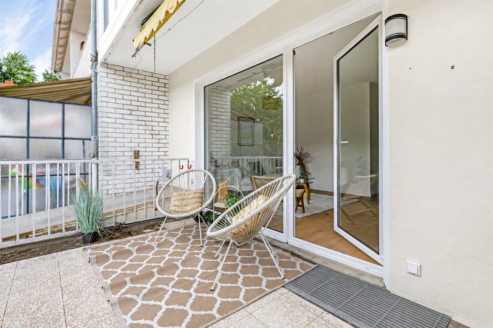 Foto 3 von 12 — Frisch renoviertes Familienglück mit 5 Zimmern und Garten in Bremen-Vegesack