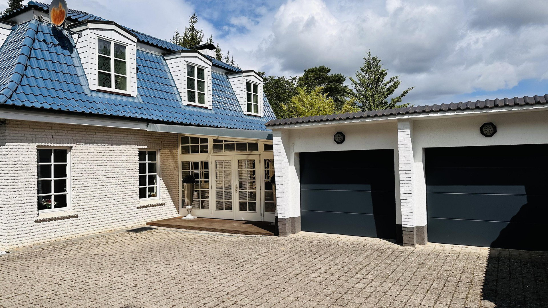 Foto 10 von 12 — Exklusive Villa in Hamburg-Hohensasel – Eleganz, Privatsphäre & Lebensqualität