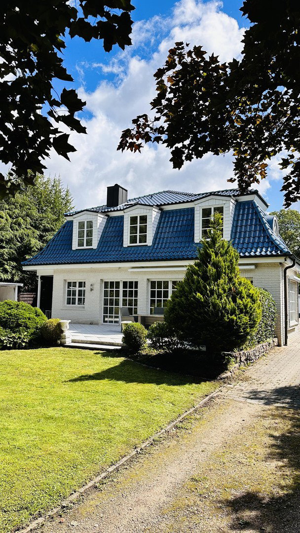 Foto 3 von 12 — Exklusive Villa in Hamburg-Hohensasel – Eleganz, Privatsphäre & Lebensqualität