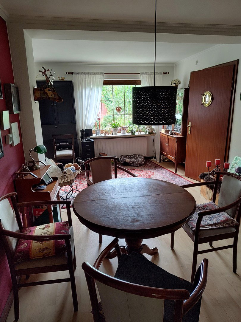 Foto 1 von 12 — Einfamilienhaus mit großem Garten in Hamburg Iserbrook