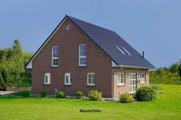 Foto 1 von 1 — Freistehendes Einfamilienhaus mit viel Platz für die Familie