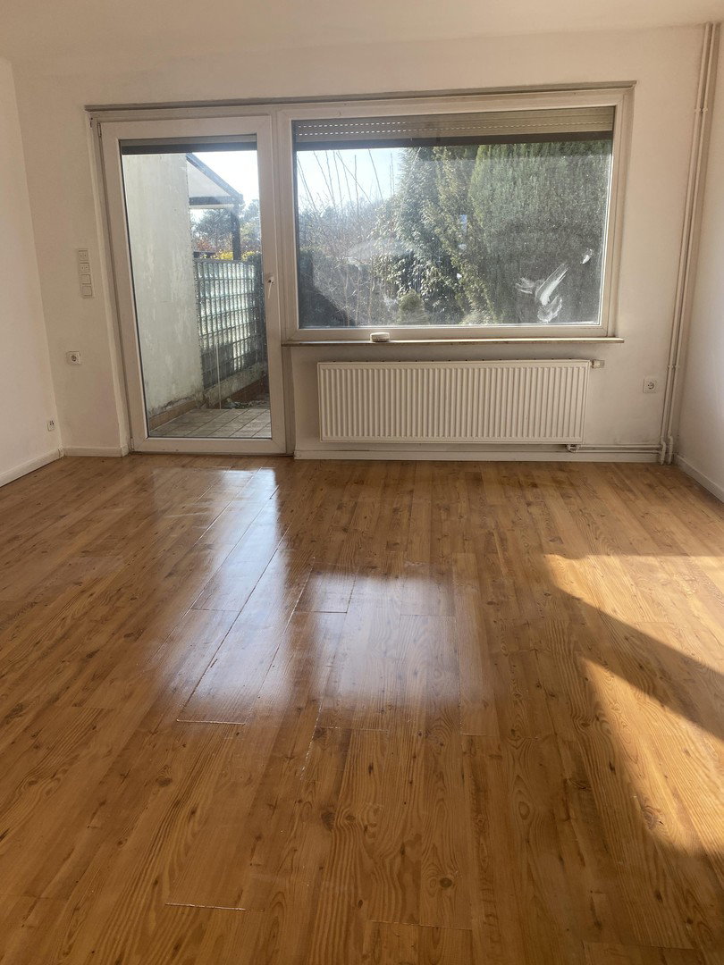 Foto 6 von 12 — Reihenmittelhaus mit eigenem Garten in Farmsen – Provisionsfrei & Preisattraktiv