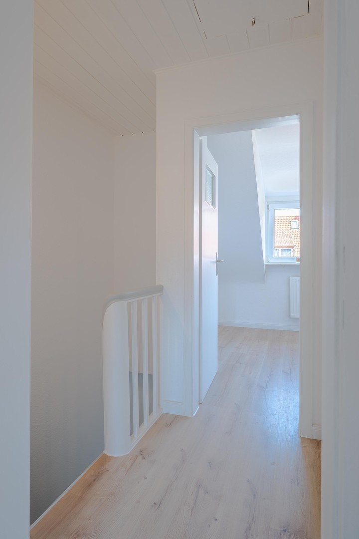 Foto 9 von 12 — Einziehen & wohlfühlen – modernisiertes Reihenhaus