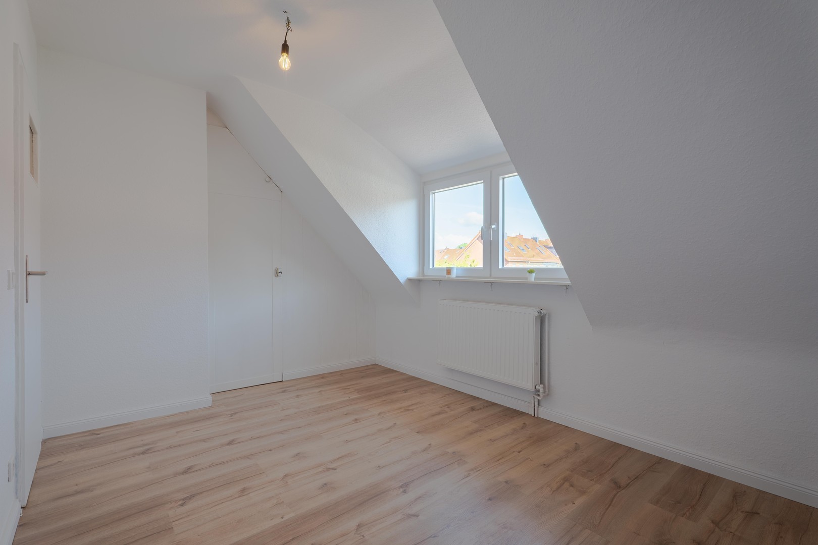 Foto 10 von 12 — Einziehen & wohlfühlen – modernisiertes Reihenhaus