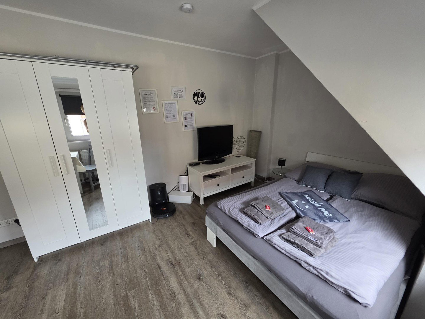Foto 8 von 11 — Attraktives Mehrfamilienhaus in Bremen Neustadt; zentrale Lage