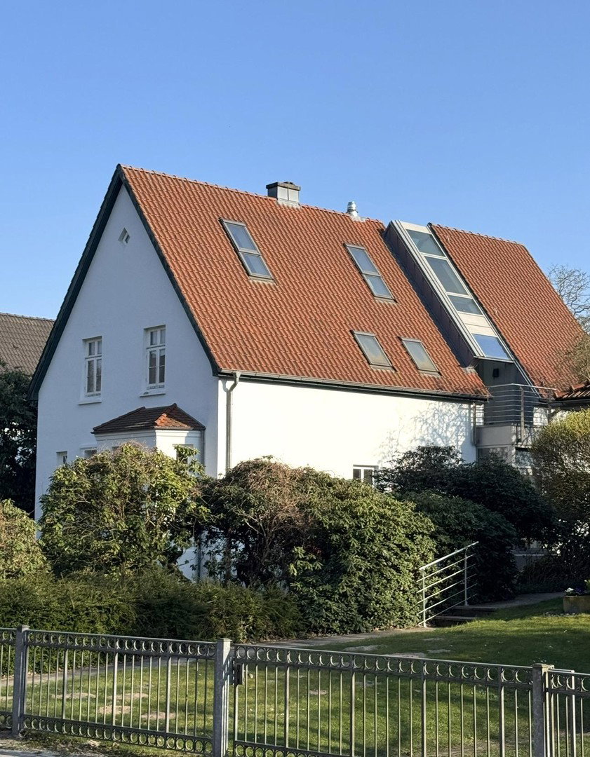 Foto 11 von 12 — Exklusives Bremer Haus am See – Parkgrundstück & Bauland