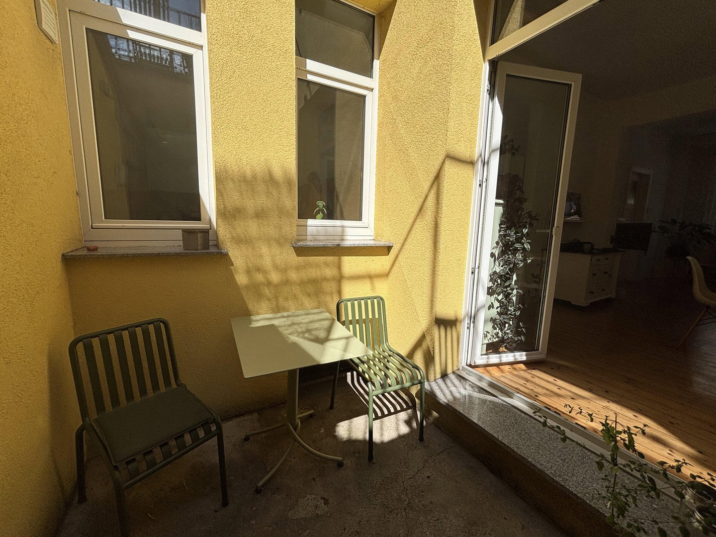 Foto 5 von 12 — Reihenmittelhaus, Seitenstraße Fesenfeld, sehr guter Sanierungsstand, ca. 102,4 m², ca. 4297,- €/m²